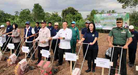 Wujudkan Desa Binaan Imigrasi yang Mandiri, Imigrasi Banten Bersama Pemkot Serang Galakkan Tanam Raya Jagung
